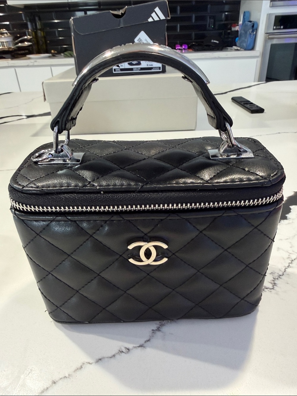 Fashion Cosmetics Back Black Quilted Vanity Bag Chanel Vibe